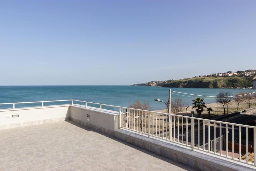 Willa La Casa Sul Mare Agnone Bagni Zewnętrze zdjęcie